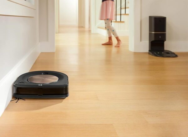 iRobot Robot Aspirador Roomba s9+ Conectado a WiFi con Vaciado automático - Tecnología PerfectEdge® con Cepillo para Esquinas y Dos cepillos de Goma Multisuperficie más Anchos - Aumento de Potencia - Imagen 3